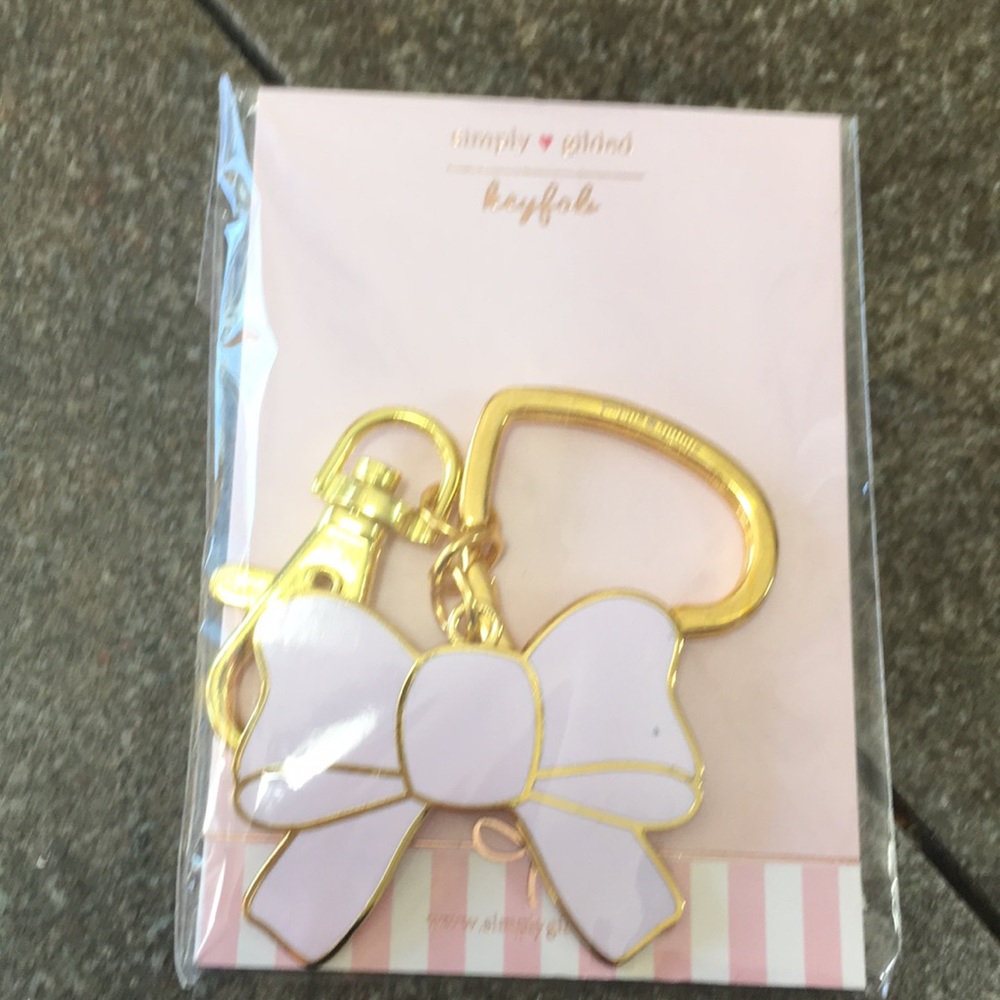 Simply Gilded bow key charm